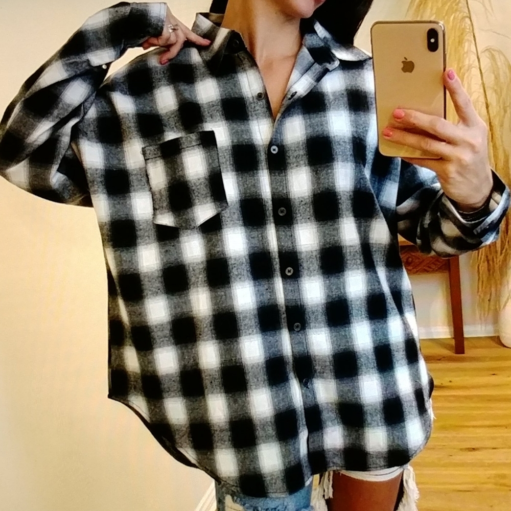 Plaid Top - Picture 4 of 6